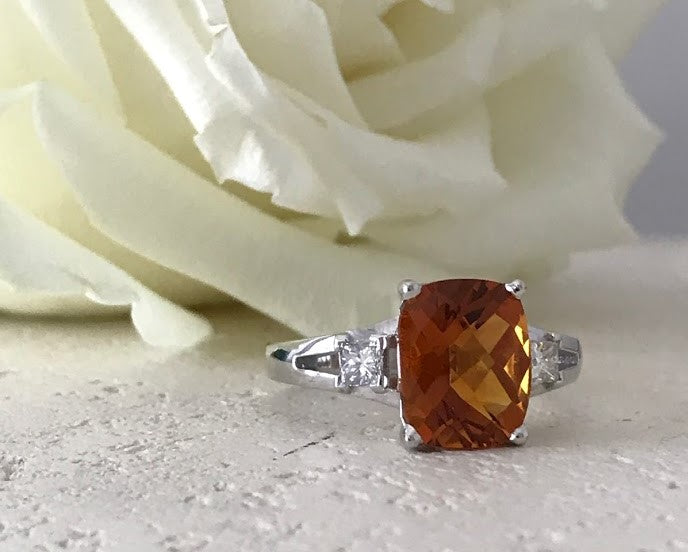 November birthstone: Citrine and Topaz